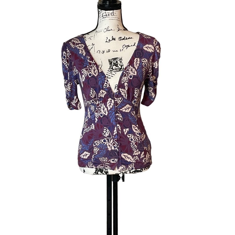 234 - Free People EUC Purple Floral Top, Size Small